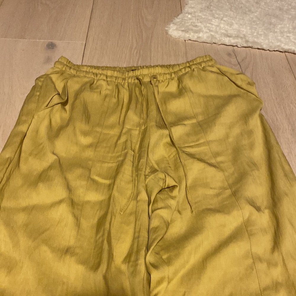 Zara - Picture 2 of 4